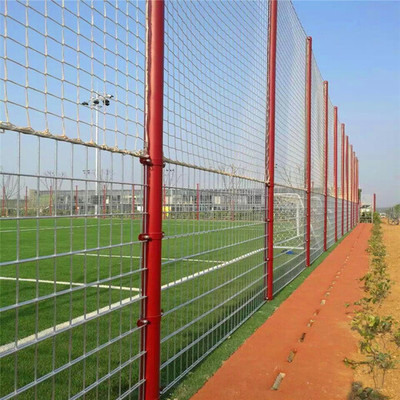 咸陽操場圍網(wǎng)與兒童組合滑梯 安全娛樂雙保障